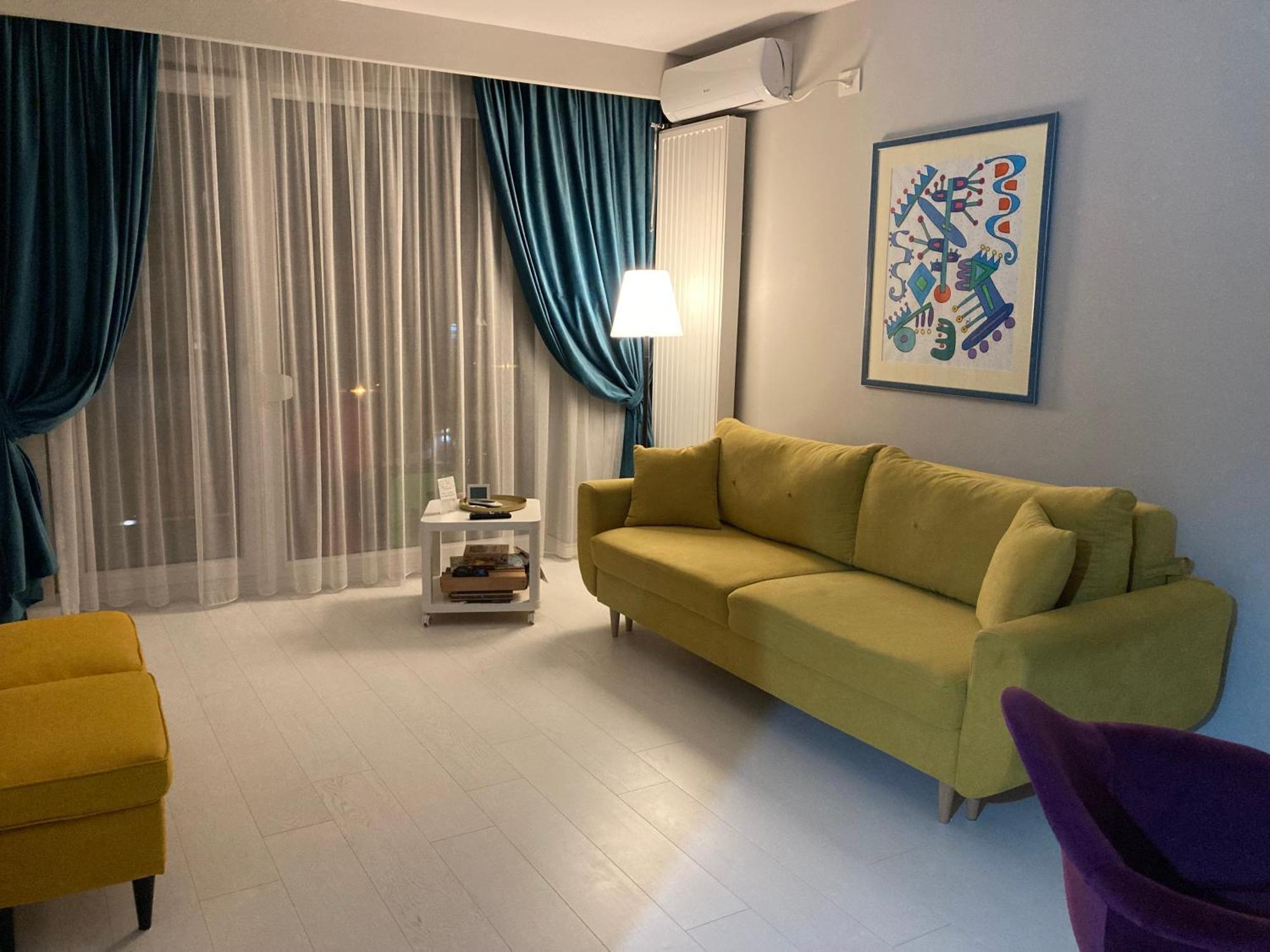 Apartamentul Max, Practic Si Confortabil Орадя Екстер'єр фото