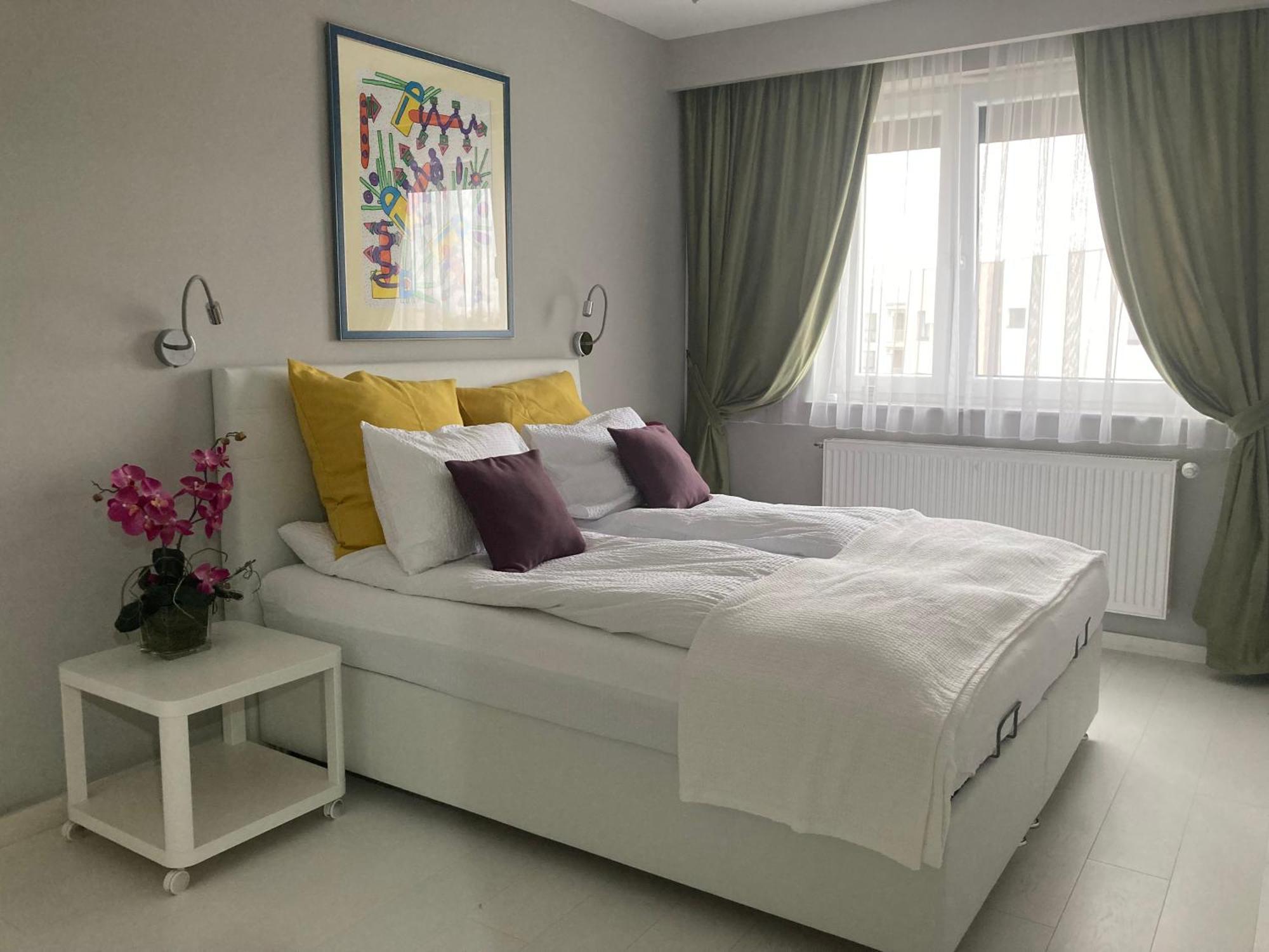 Apartamentul Max, Practic Si Confortabil Орадя Екстер'єр фото